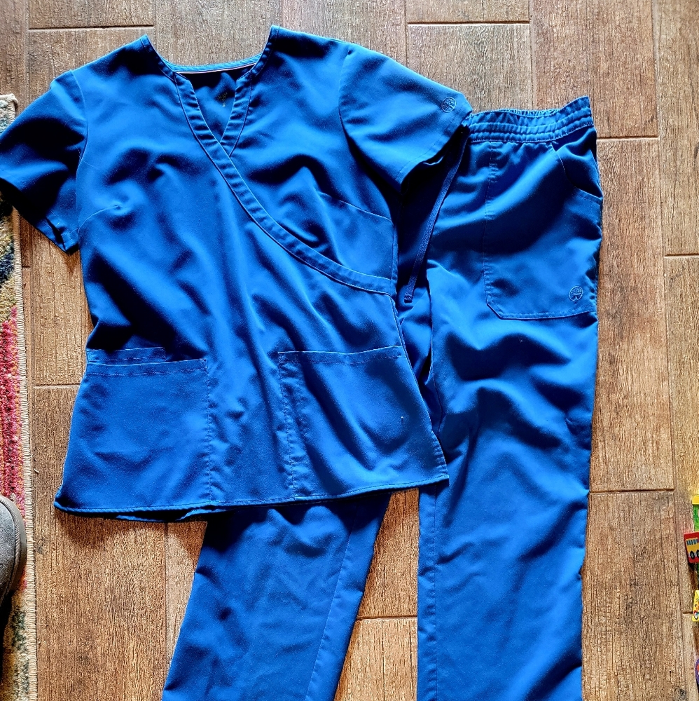 Purple Label Healing Hands Scrub Set